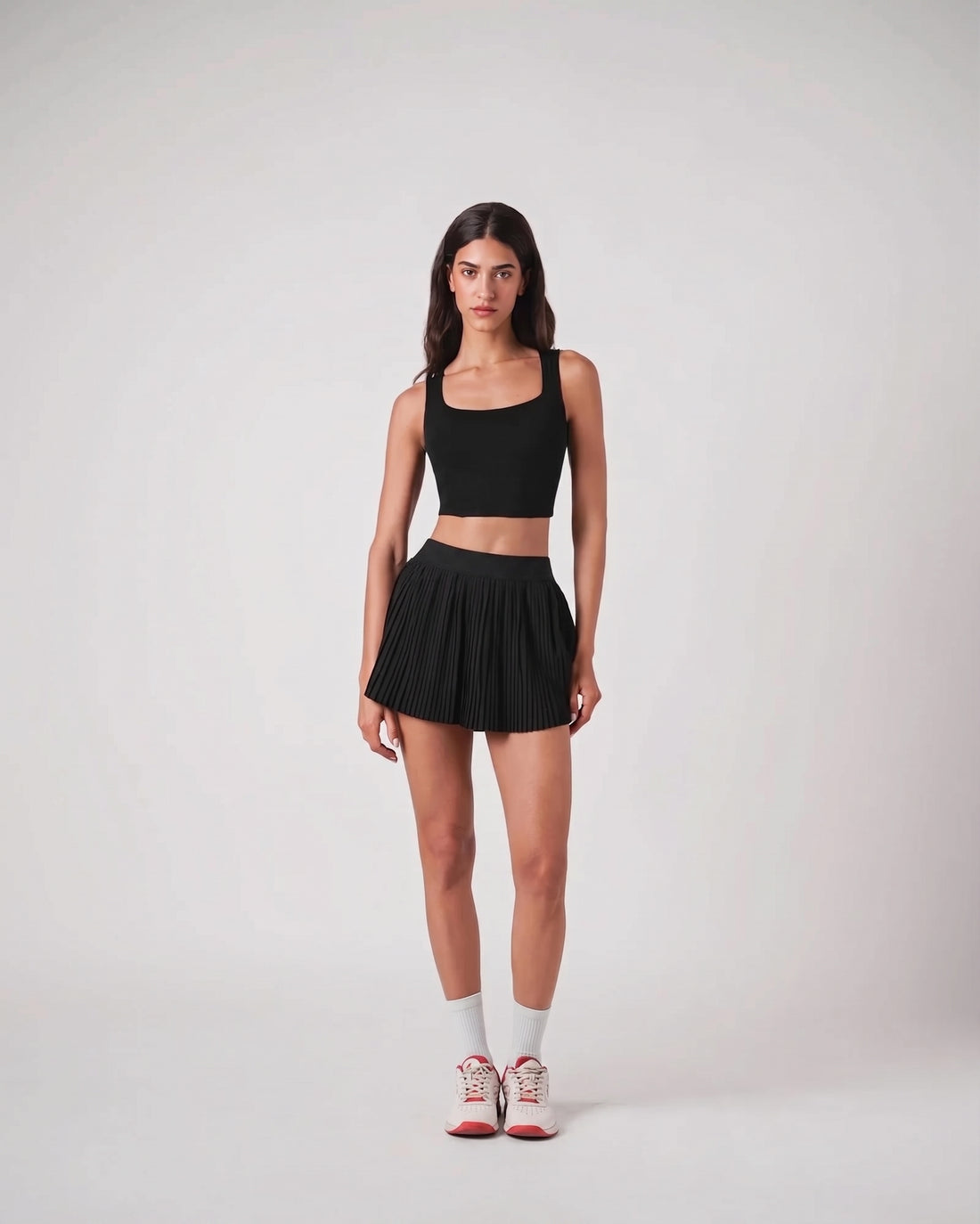 Ensemble Serena Tennis &amp; Padel – Noir – Brassière crop top rembourrée + Jupe
