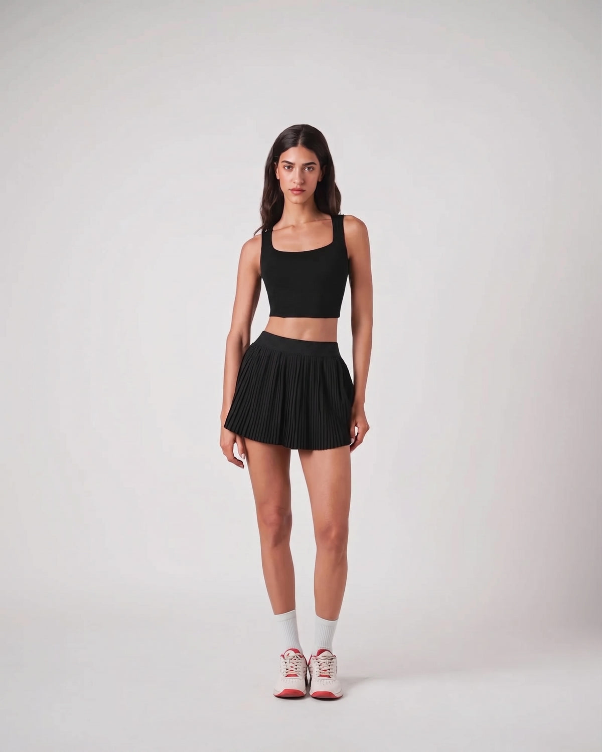 Ensemble Serena Tennis &amp; Padel – Noir – Brassière crop top rembourrée + Jupe