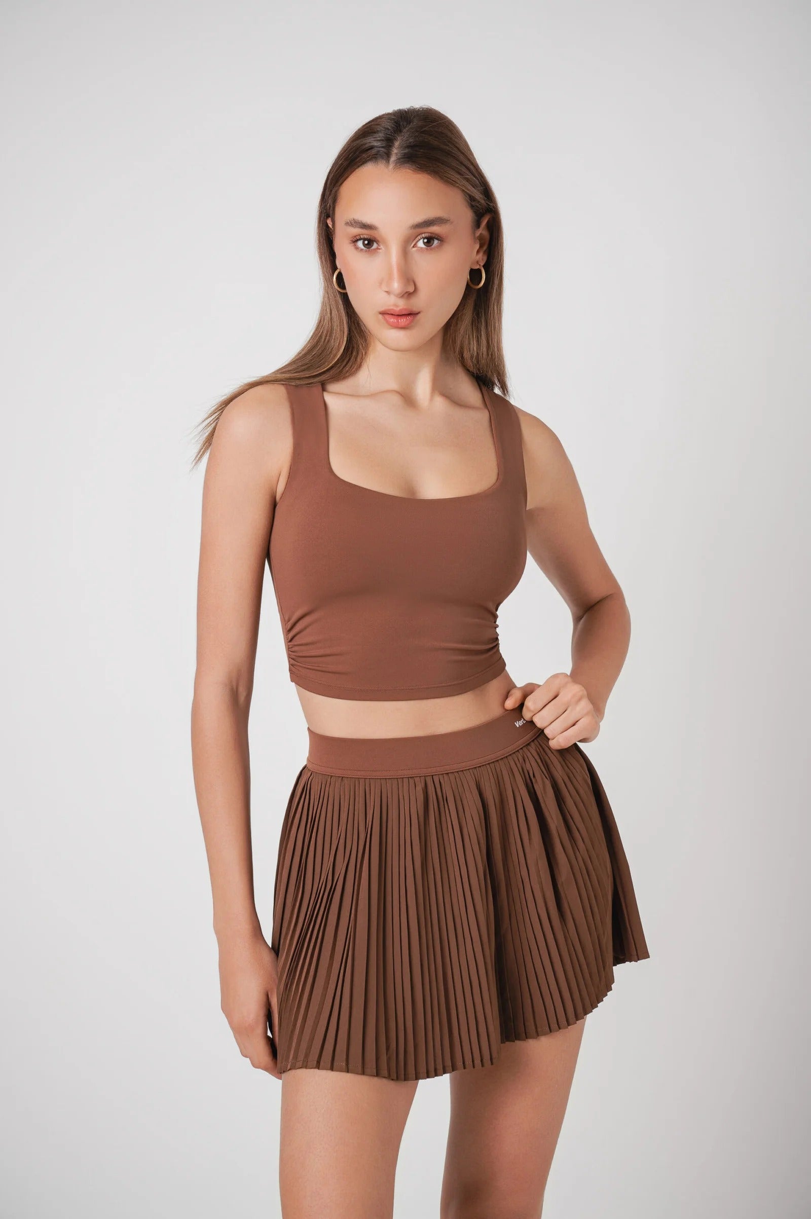 Ensemble Serena Tennis &amp; Padel – Noir – Brassière crop top rembourrée + Jupe